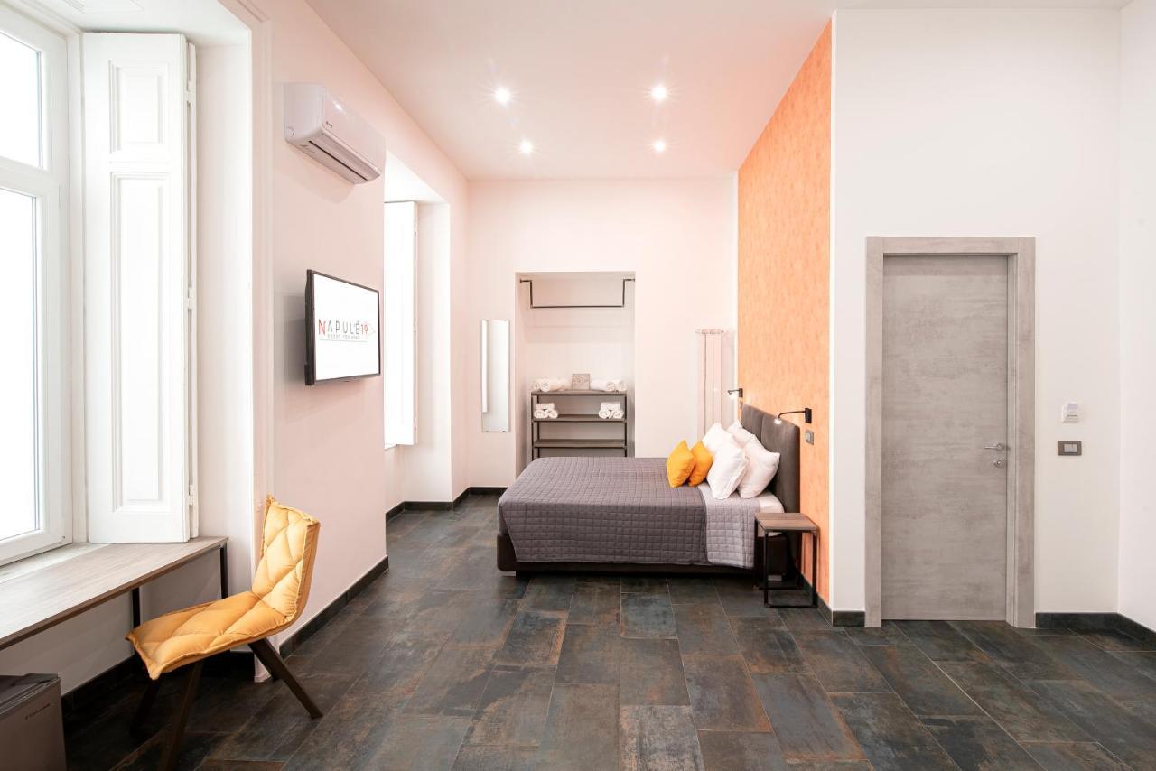 Napul'e 19 Guest house 2*